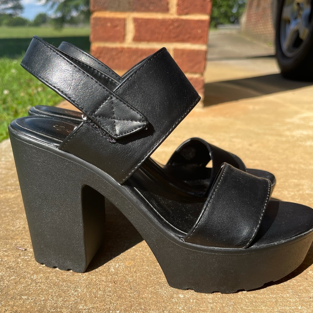 Black Block Heel Sandals